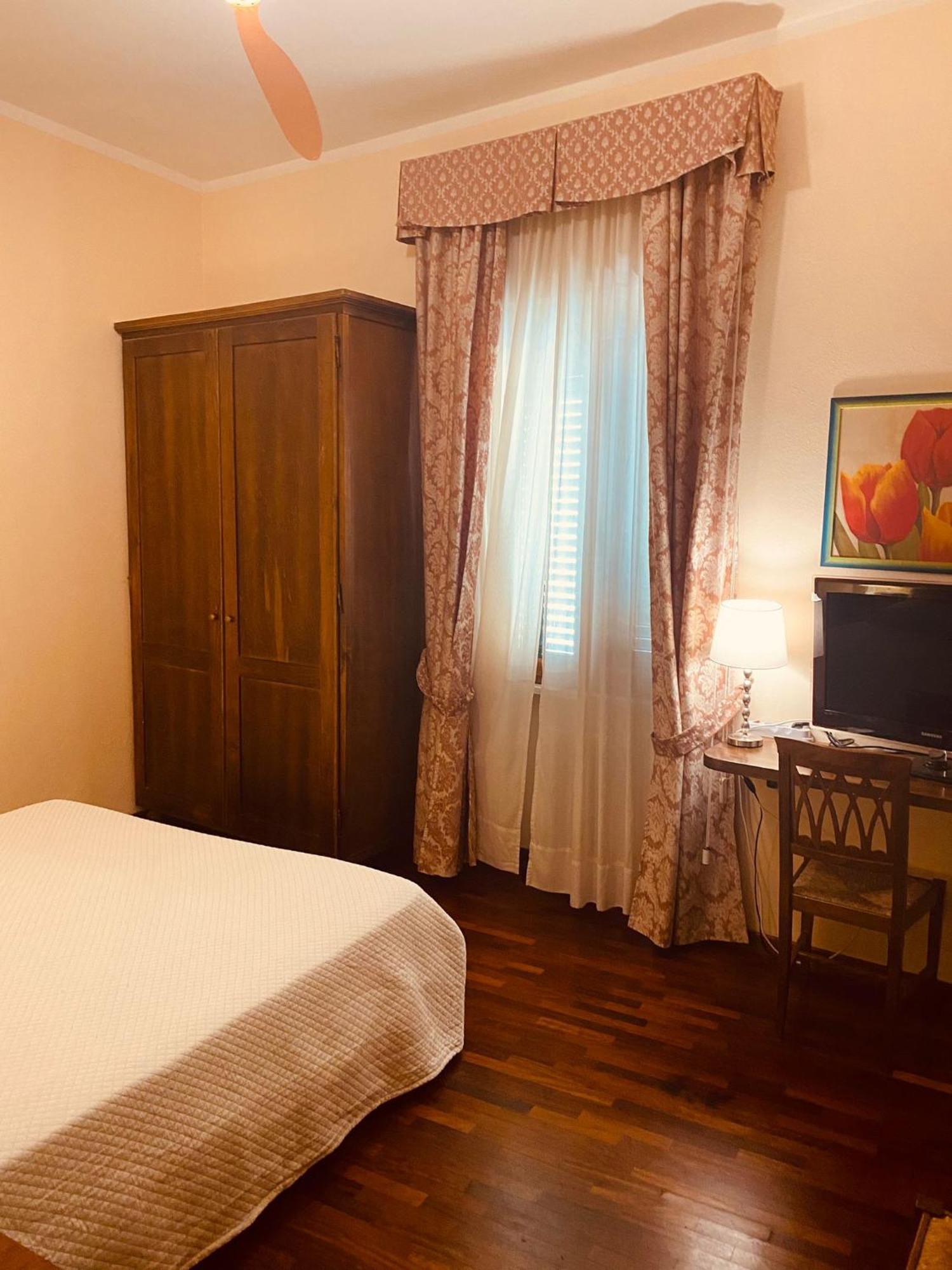 Affittacamere Mazzini 78 Grosseto Exteriör bild