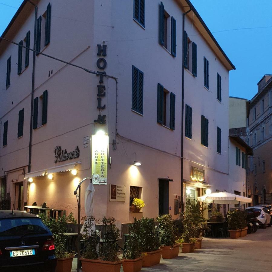 Affittacamere Mazzini 78 Grosseto Exteriör bild