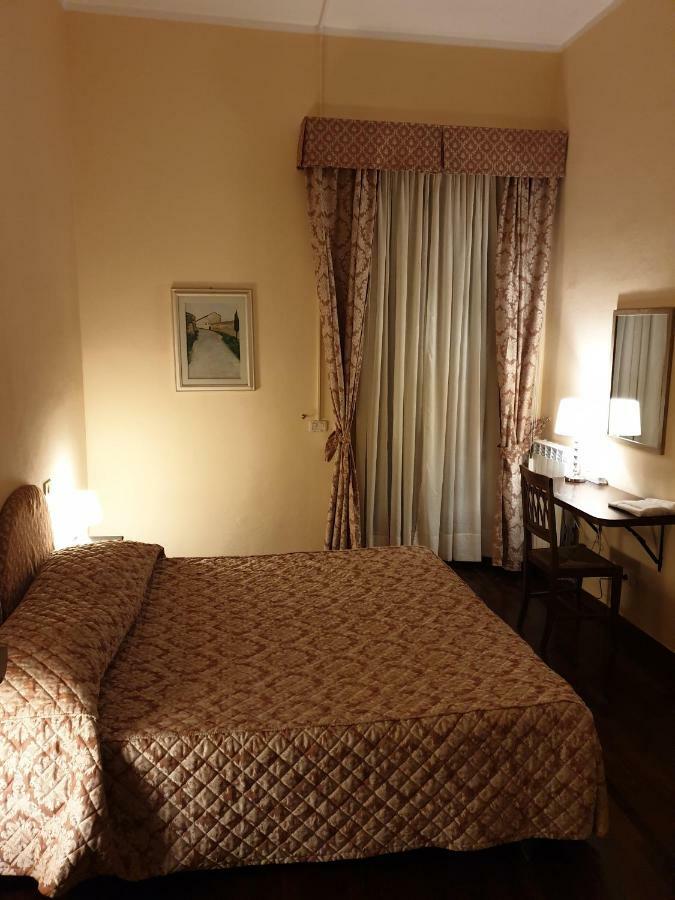 Affittacamere Mazzini 78 Grosseto Exteriör bild