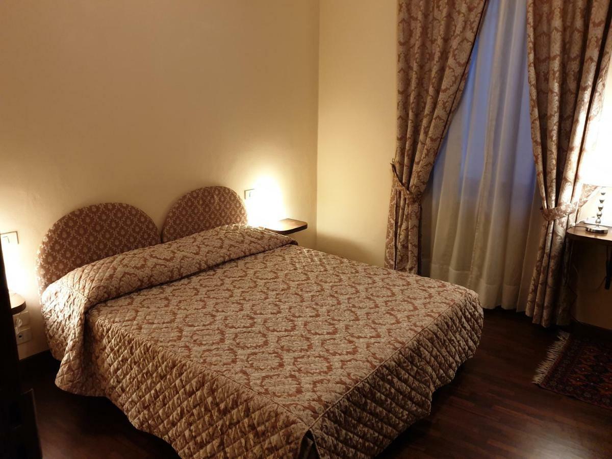 Affittacamere Mazzini 78 Grosseto Exteriör bild